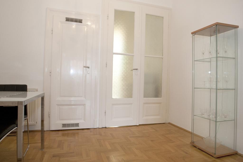 Alice Apartment Budapest Rum bild